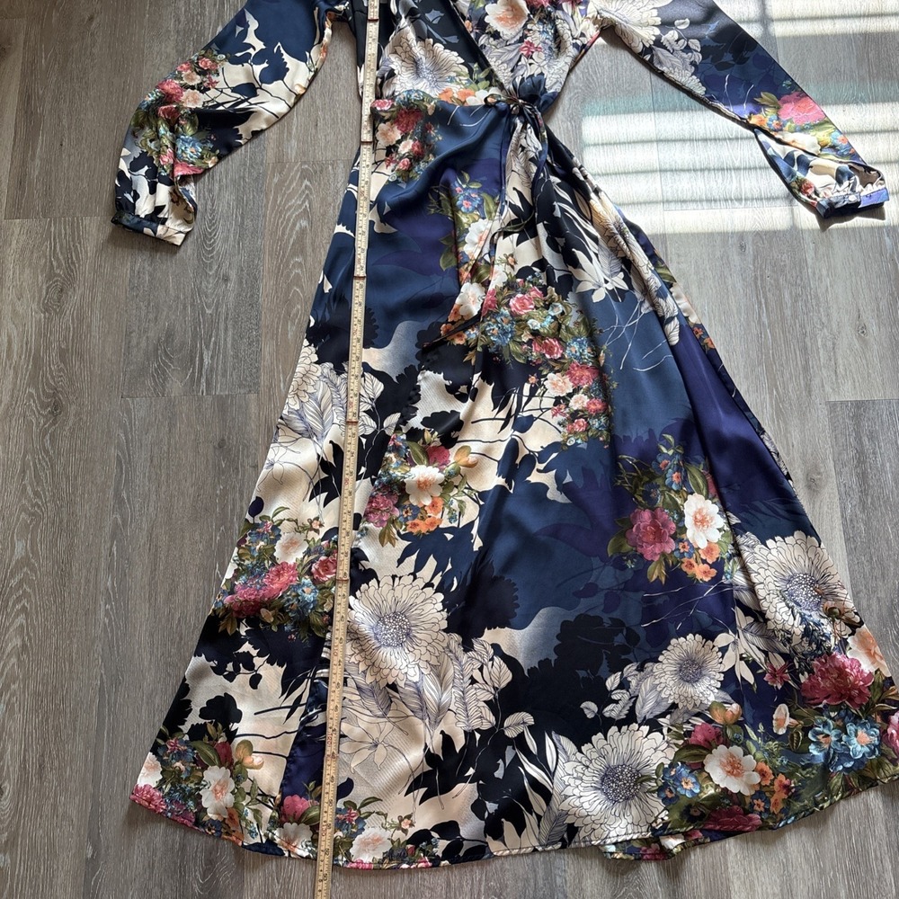 Lulus Put on a Smile Floral Print Satin Wrap Maxi Dress Size Small‎ - Picture 10 of 13